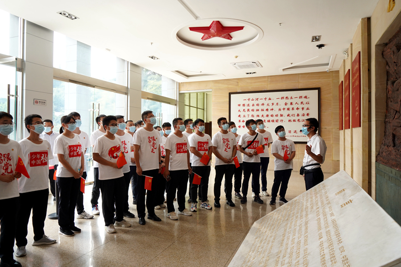 公司團(tuán)委開展“喜迎二十大、永遠(yuǎn)跟黨走、奮進(jìn)新征程”主題團(tuán)日活動(dòng)7